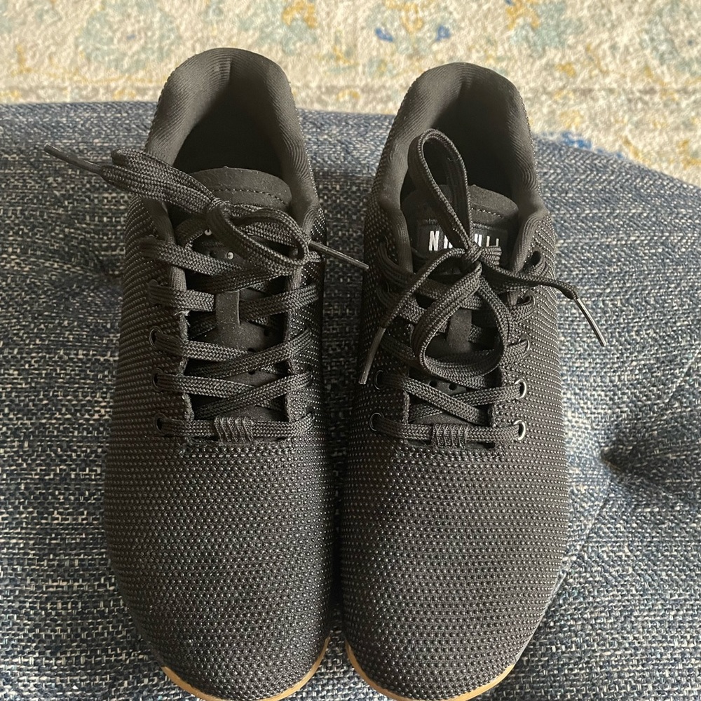 No Bull gum cross trainer